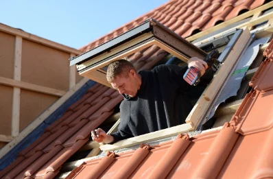 Pose de fenêtres de toit Velux à Pabu